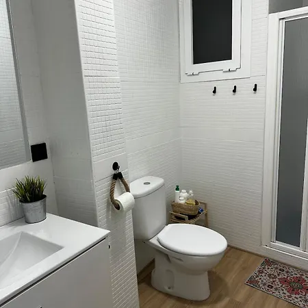 Comfort And An Ideal Location! Apartment *