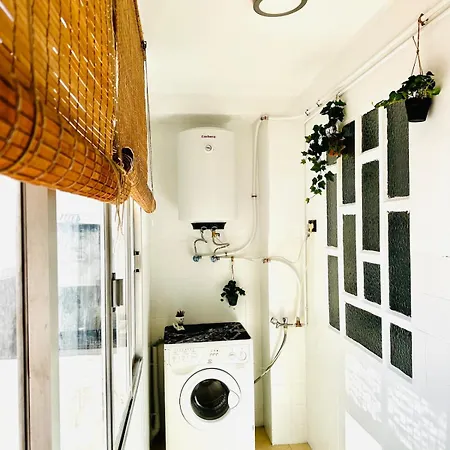 Comfort And An Ideal Location! Apartment *
